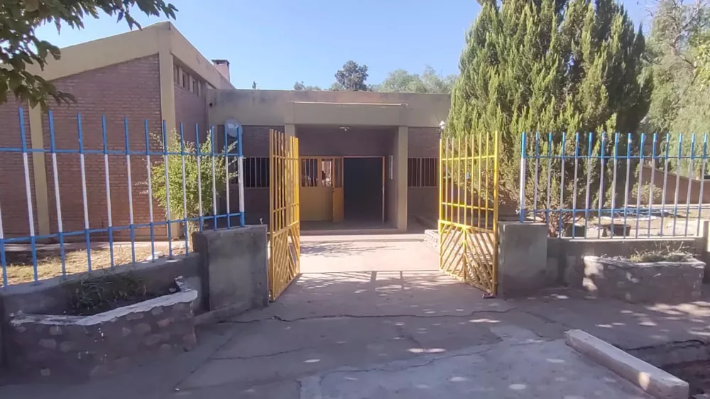 Escuela N° 9 "Lindor B. Sotomayor" de El Puesto.