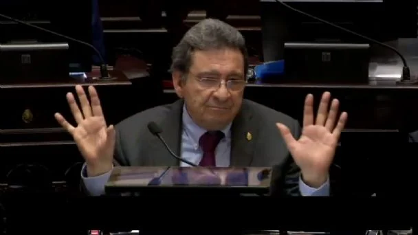 Oscar Aníbal Castillo.
