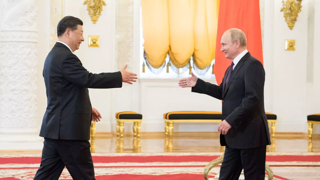 Xi Jinping / Vladímir Vladímirovich Putin.