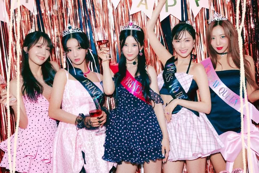 Apink.