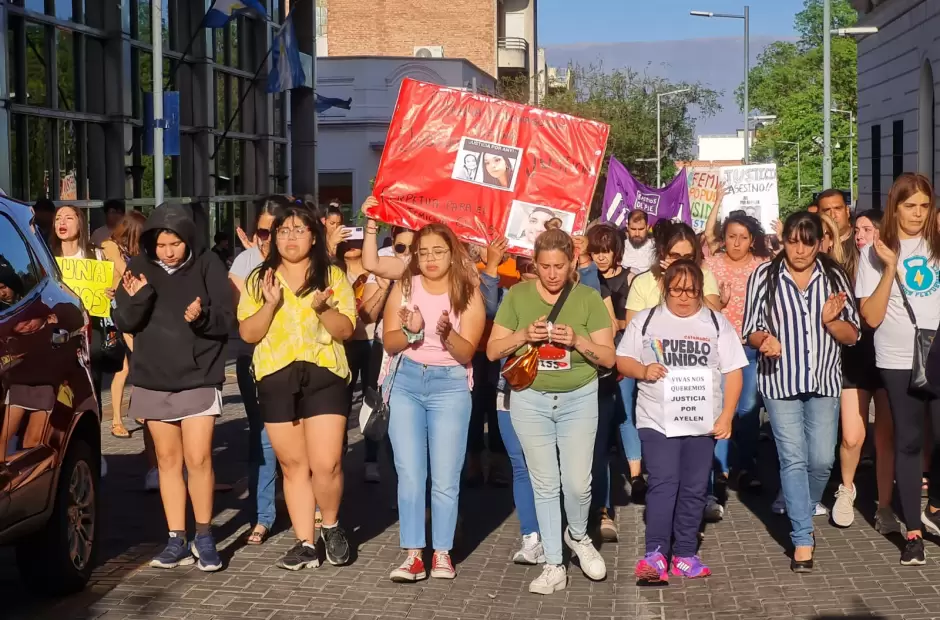 Pedido de justicia por el asesinato de Anyelén Gallo Arias.