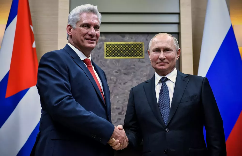 Miguel Mario Díaz-Canel Bermúdez / Vladímir Vladímirovich Putin.