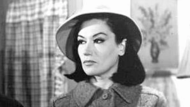 ♰ Perla Santalla.