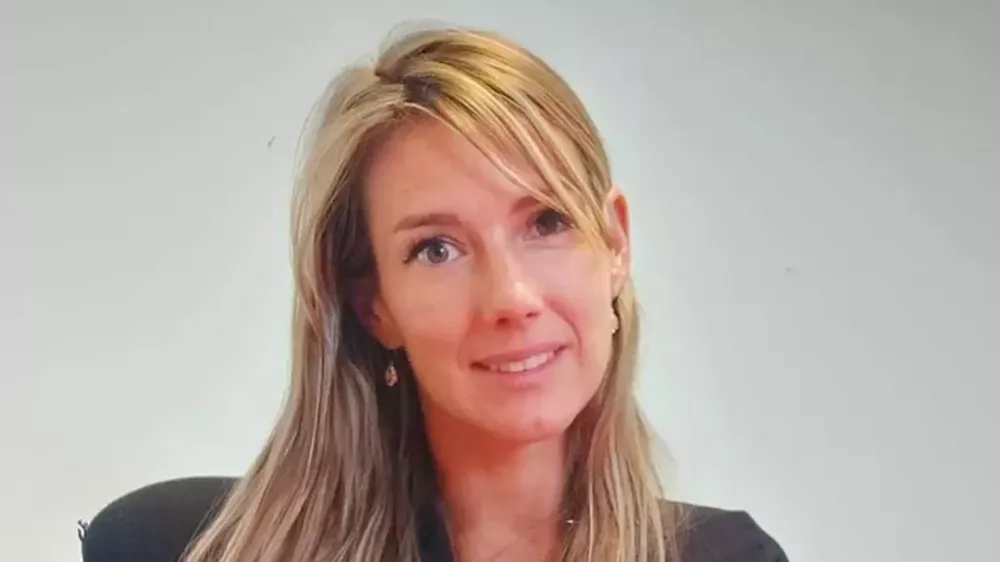 Érica Wanda Saccher Maione.