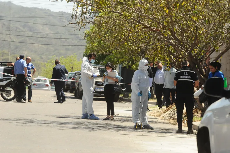Investigan la muerte de Ayelén Gallo Arias.
